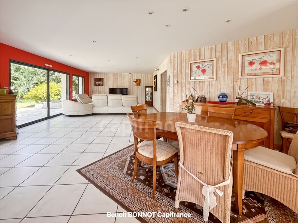 Vente Maison PLEUVEN – Maison familiale de 230 m² avec 6 chambres, suite parentale et espace indépendant Pleuven