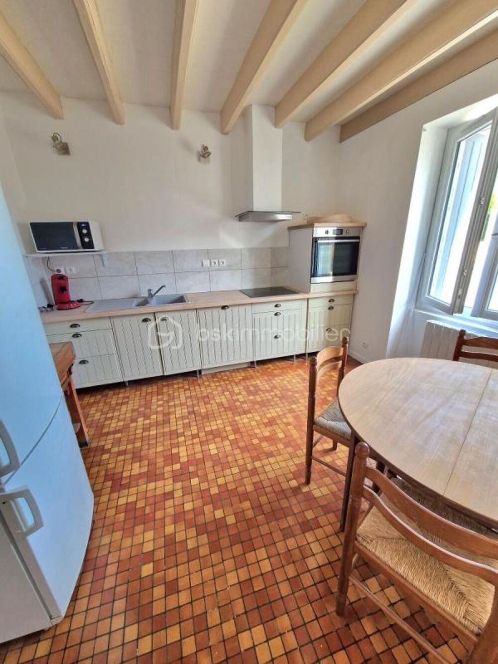 Vente Maison Longère charentaise pleine de charme avec chai et terrasse – Floirac (17) Floirac