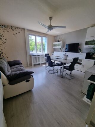 Appartement 3 pièces 64 m² · à Vénissieux · 64 m² · 173 000 €
