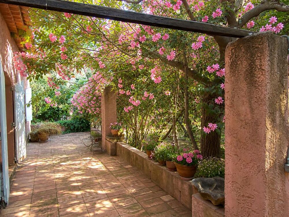 Maison Le Castellet 6 pièce(s) 175 m2 avec piscine