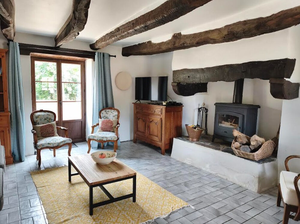 29520 Châteauneuf du Faou Maison habitable au calme 2 chambres