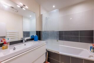  Appartement � vendre 5 pi�ces 75 m�