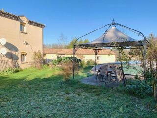  Propri�t�/ch�teau � vendre 10 pi�ces 230 m�