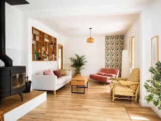  Propriété/château à vendre 4 pièces 109 m²