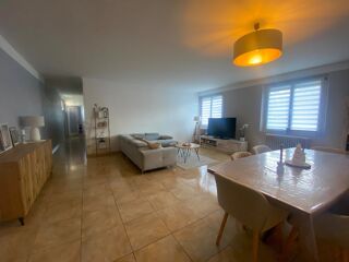  Immeuble à vendre 240 m²