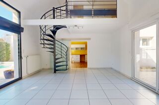  Maison à vendre 6 pièces 210 m²
