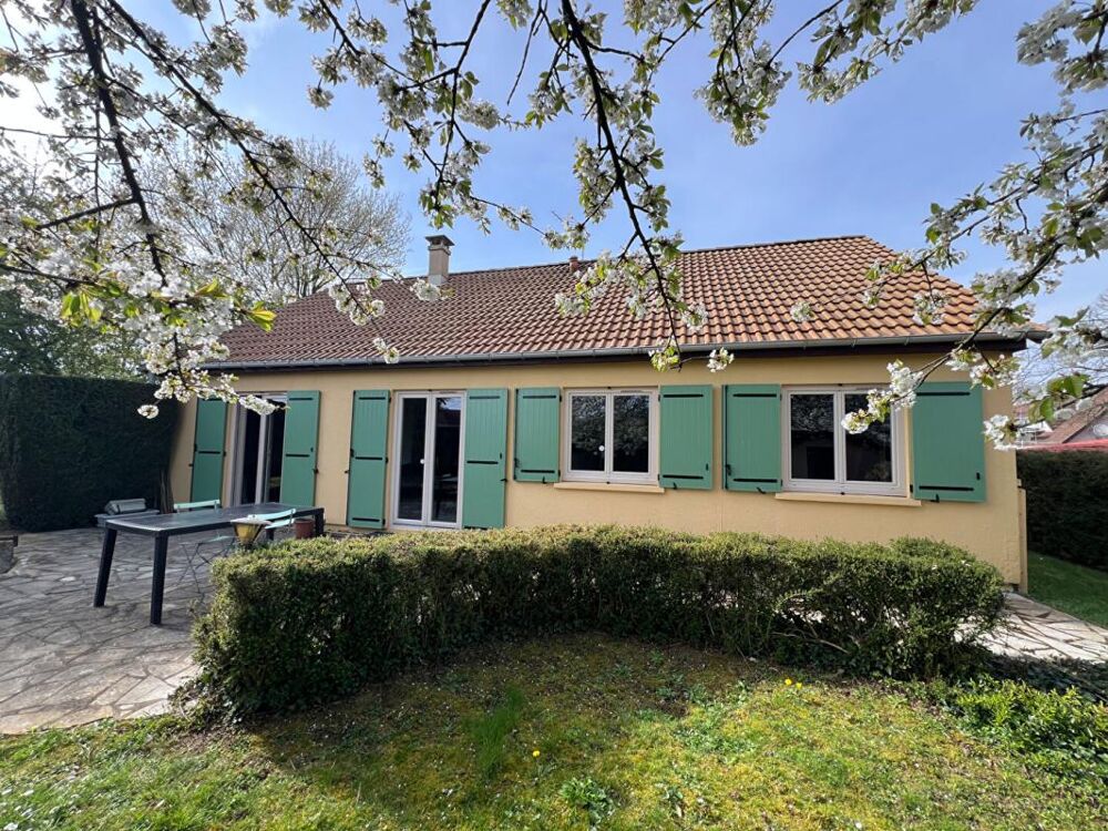 Maison de plain-pied - Neuville Sur Sarthe - 4 pièce(s) - 103 m²
