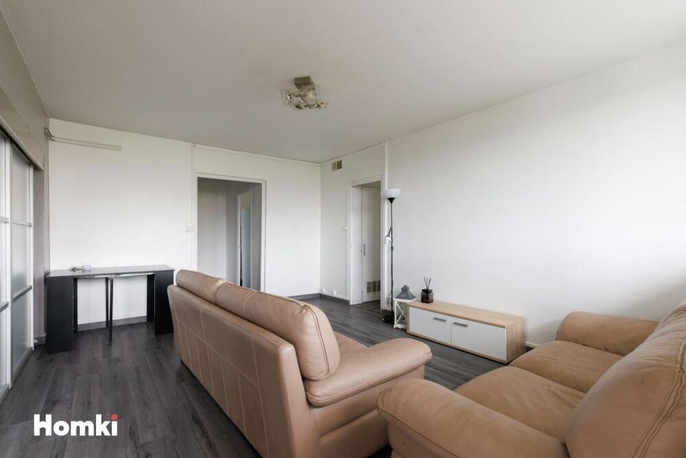 OPPORTUNITÉ  T3 bis de 78 m² avec balcon  Vénissieux Les Marronniers