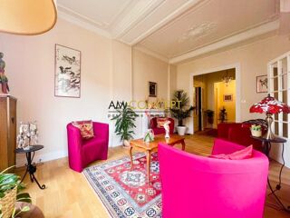 Vente Appartement NICE LIBERATION immeuble bourgeois 3P balcon cave Nice