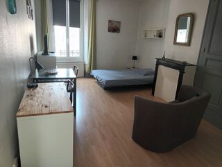  Appartement à louer 1 pièce 28 m²