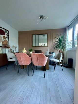  Appartement à louer 3 pièces 72 m²