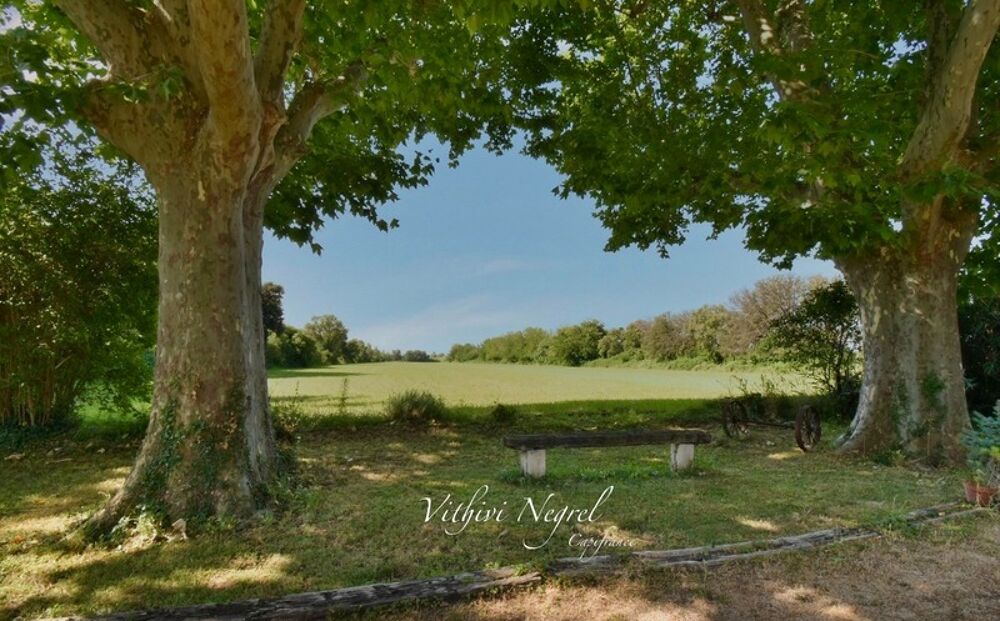 Propriété à vendre 8 pièces et annexe MOURIES (13)