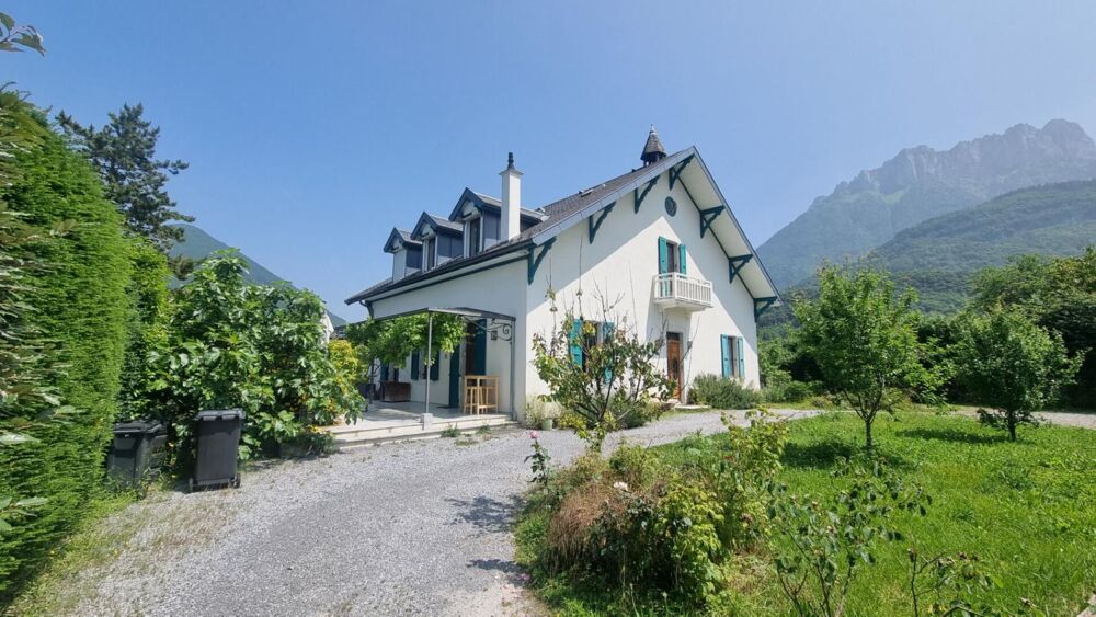 Maison Talloires-Montmin 10 pièces 255 m2