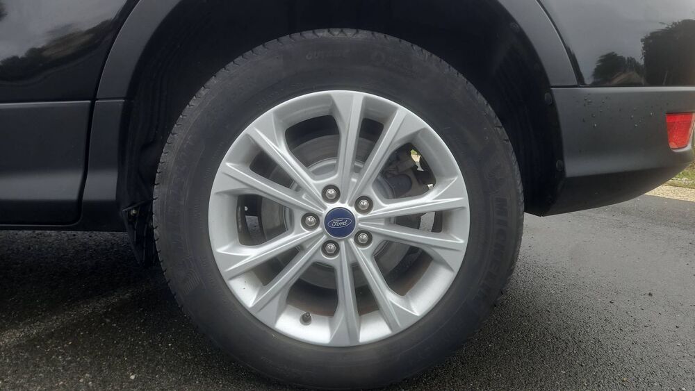 Kuga 1.5 TDCI 120 BVA Titanium - Automatique Toit ouvrant 2018 occasion 17220 Salles Sur Mer