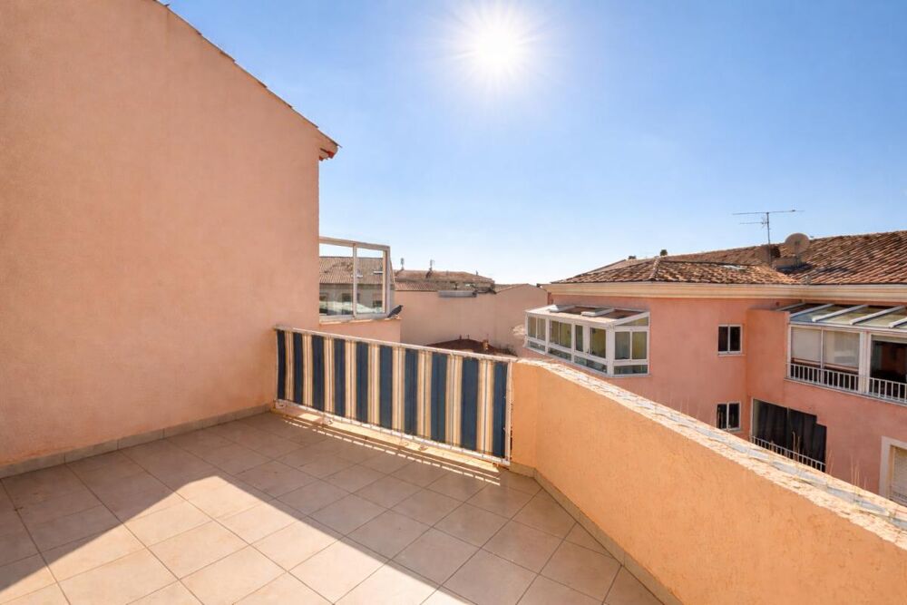 Appartement 5 pièce(s) , proche toutes commodités