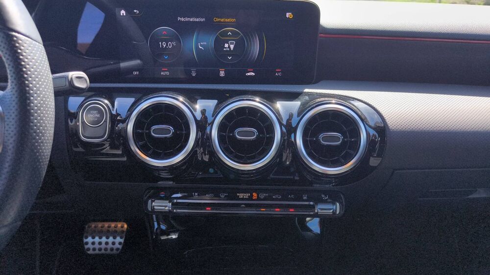Classe A W177 250 e 218 8G-DCT AMG Line - Automatique 2022 occasion 71100 Chalon Sur Saone
