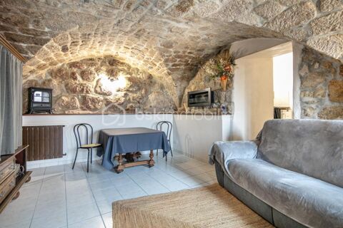   MAISON DE VILLAGE A BURZET Maison - 7 pièce(s) - 105 m²