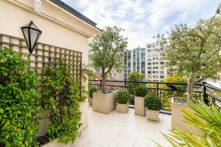 Vente Duplex/Triplex Luxueux Duplex de 140 m² avec Terrasse à Paris 16e Paris 16