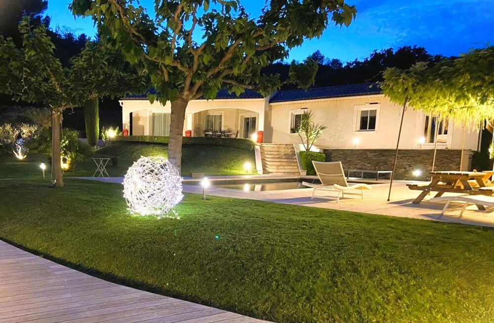 Villa d'architecte 6 pièce(s) 230 m2