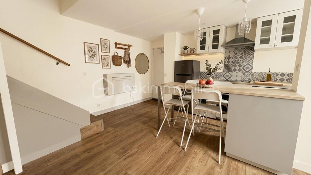Vente Appartement MONTREUIL Charmant appartement  62m2 au sol des années 30 avec terrasse Versailles
