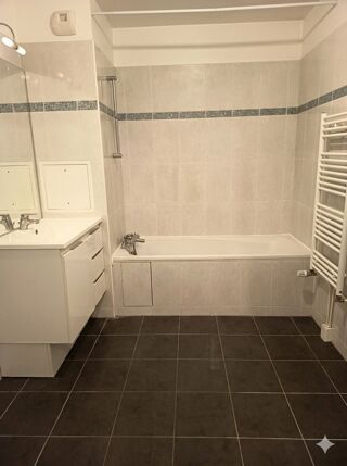  Appartement � vendre 3 pi�ces 65 m�