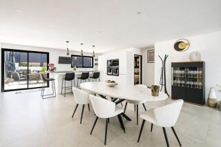  Villa à vendre 6 pièces 187 m²