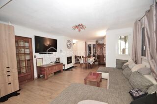  Villa � vendre 7 pi�ces 180 m�