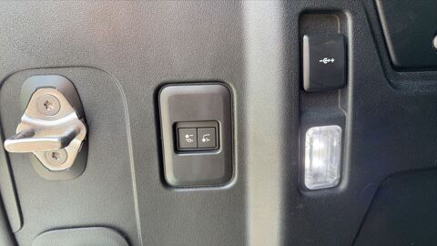 Defender 2.0 P400e 404 4WD BVA8 X 2021 occasion 69330 Meyzieu