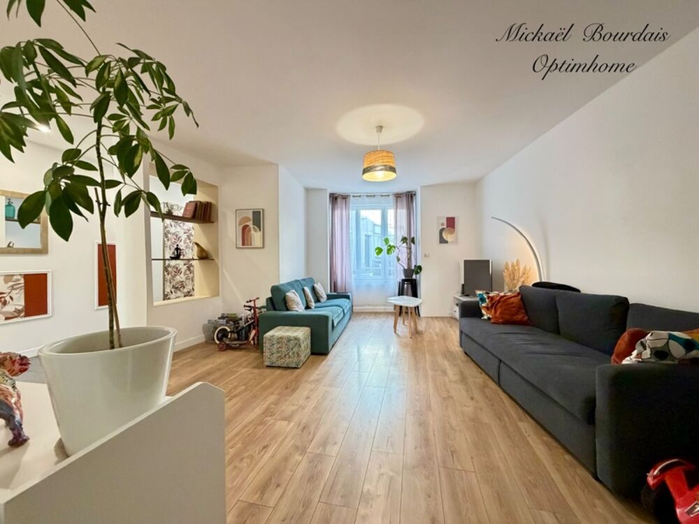 Vente Maison Maison de ville de 158 m² – Centre du Lude – Grenier aménageable de 50 m² – Garage indépendant disponible en option – Classe D Le lude