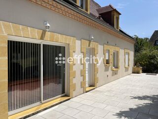  Maison à vendre 8 pièces 211 m²