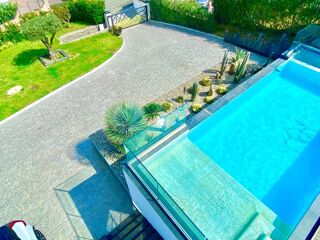  Villa  vendre 6 pices 265 m
