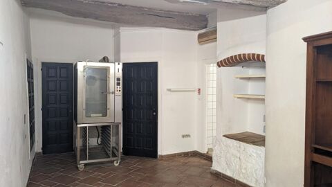 Local pour commerce ou bureau en plein centre 110000 83830 Bargemon