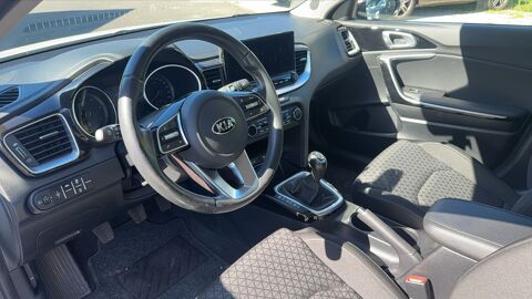 Ceed 1.6 CRDi 136 Active - Garantie constructeur Entretien 2021 occasion 37230 Fondettes