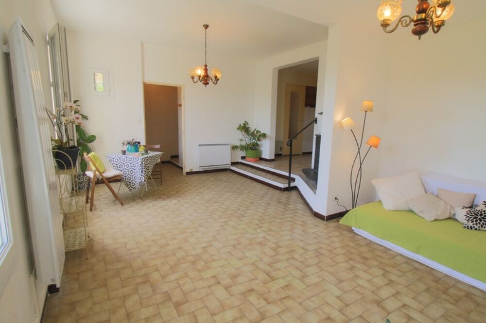 Maison 6 p, 114m2, 2 garages, cave, terrain 990m2