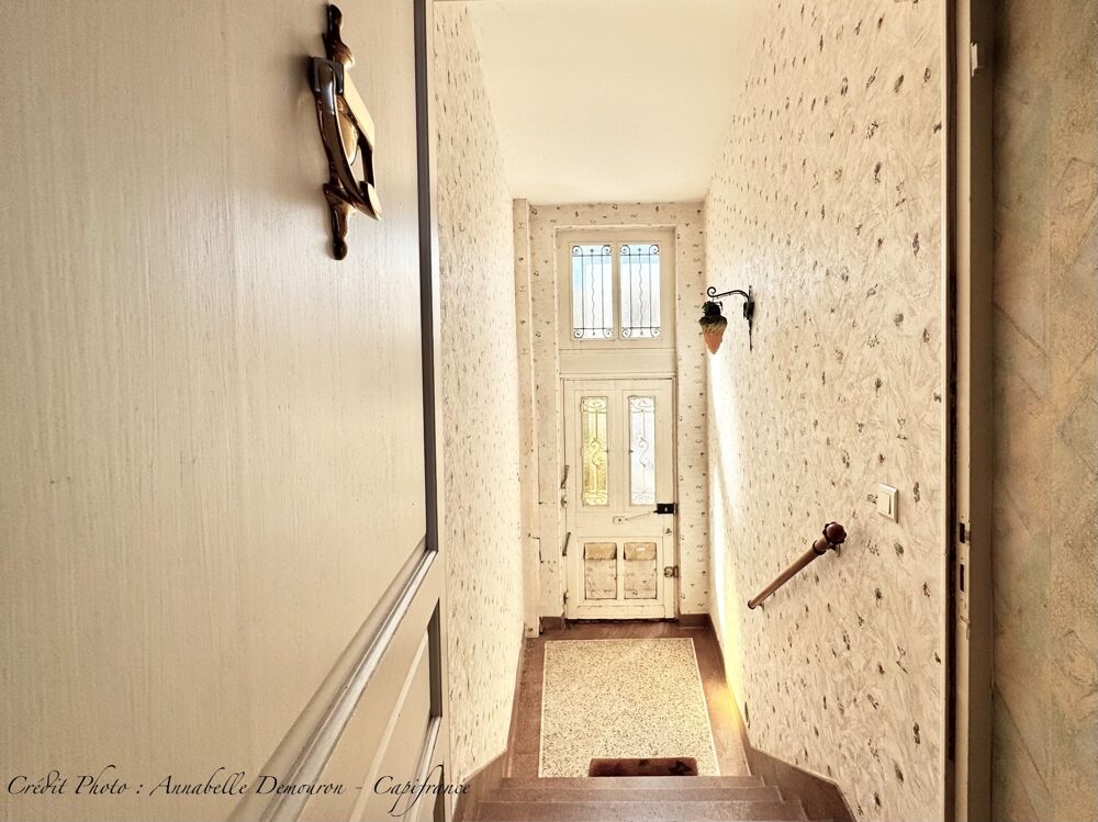 CHAMALIÈRES  MAISON DE FAMILLE EN PIERRE  215 M²  5 CHAMBRES  JARDINET  GARAGE