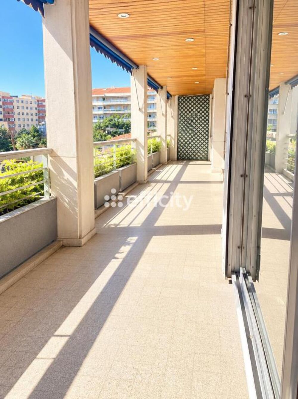 Vente Appartement Appartement rénové Marseille 8