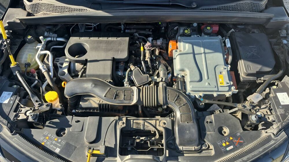 Captur 1.6 E-Tech Plug-in 160 EDC6 Initiale Paris 2020 occasion 89360 Percey