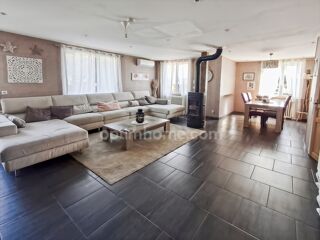  Maison � vendre 10 pi�ces 325 m�