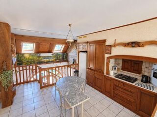  Maison à vendre 10 pièces 210 m²