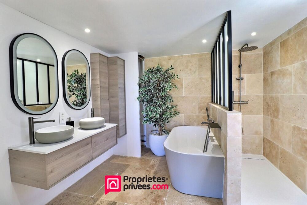 � vendre  Villa Uz�s (30700)