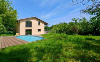  Maison  vendre 6 pices 160 m