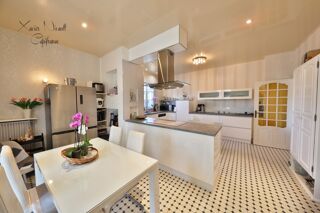  Maison � vendre 6 pi�ces 238 m�