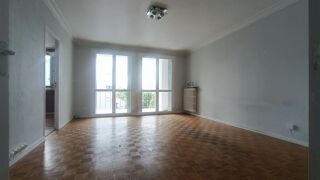  Appartement à louer 4 pièces 86 m²