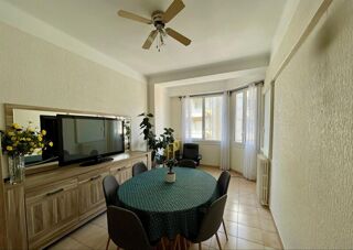 Vente Appartement Belle Opportunité - Grand Appartement F3 - Toulon (83000) Toulon