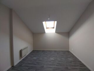  Appartement à louer 3 pièces 91 m²