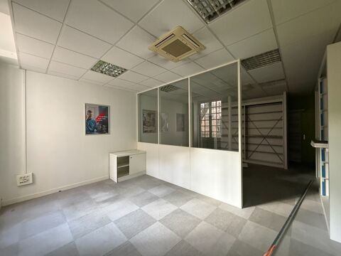   Local/bureau à vendre MACON (71) 