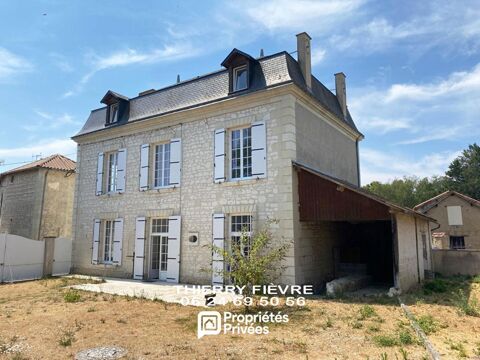   A  VENDRE 86120 LES TROIS MOUTIERS Maison bourgeoise de 299 m2 avec jardin et dépendance Maison - 9 pièce(s) - 299 m²