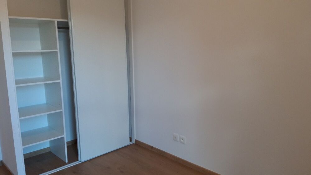 Location Appartement T3 avec balcon et parking à MEYZIEU Meyzieu