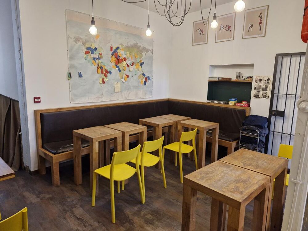   Café/Hôtel/Restaurant 