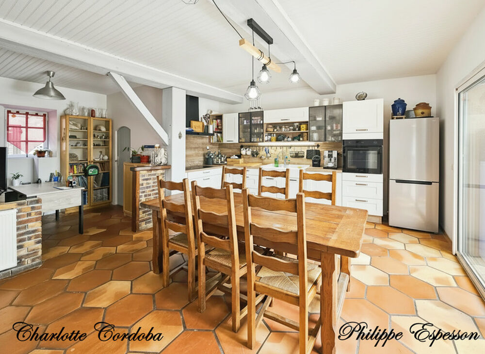 Vente Maison ? Une maison de caractère de 7 pièces où l'histoire rime avec sérénité Couthures sur garonne